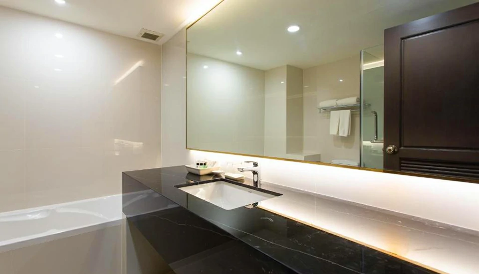 هتل کرابی هریتیج